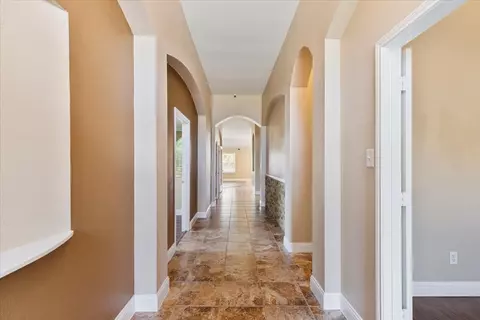 1200 Golden View Ct, Arlington, TX 76001
