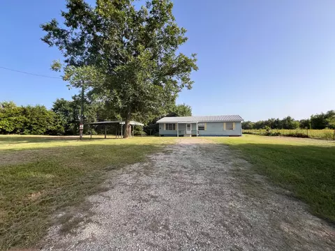 2747 E Main St, Mabank, TX 75156