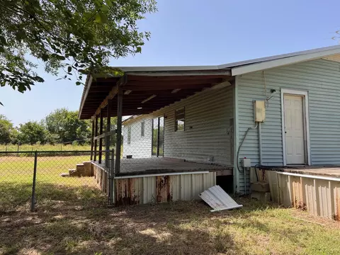 2747 E Main St, Mabank, TX 75156 photo 9