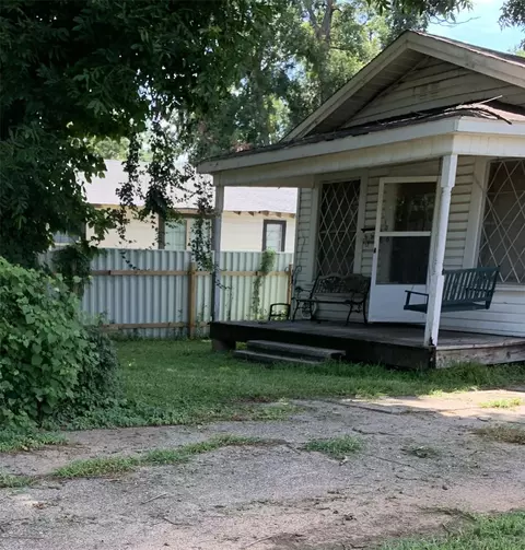 1020 Saint Charles St, Bossier City, LA 71112