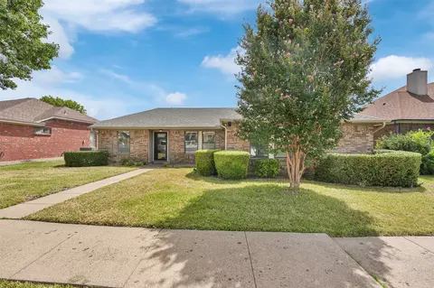 2214 Orchard Trl, Garland, TX 75040