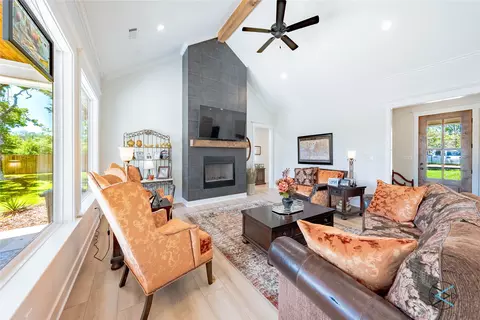 3539 Elizabeth St, Athens, TX 75752