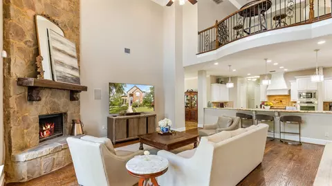 8931 Sherman Trl, Lantana, TX 76226
