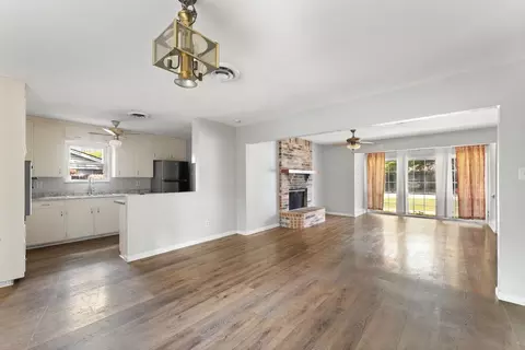 5808 Sandra Dr, Fort Worth, TX 76133
