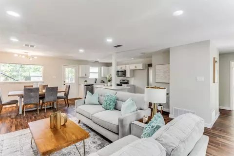 1849 Junius St, Fort Worth, TX 76103