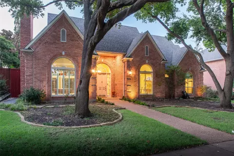 4827 Holly Tree Dr, Dallas, TX 75287