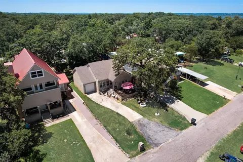 1504 Lake Rd, Gordonville, TX 76245