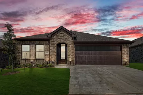 1013 Nighthawk Trl, Alvarado, TX 76009