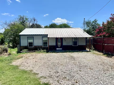 365 W 1st St, Rhome, TX 76078