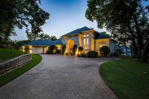 11 Shorehaven Ln, Hickory Creek, TX 75065