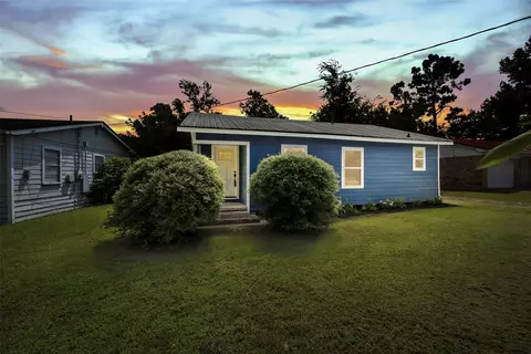 1026 Davis St N, Sulphur Springs, TX 75482