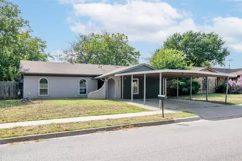 6525 Cathy Dr, Watauga, TX 76148