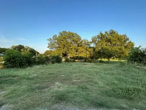 000 E Maple St, Whitewright, TX 75491 photo 4