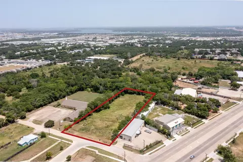 5845 Wreay Dr, Fort Worth, TX 76119