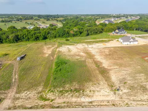 6231 La Paz Ranch Rd, Midlothian, TX 76065