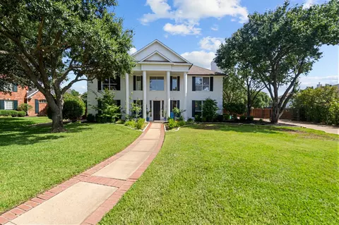 804 Woodcrest Ct, Southlake, TX 76092