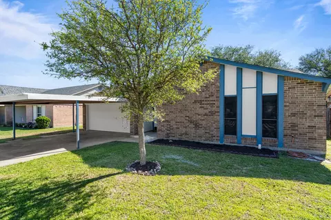 6512 Constitution Dr, Watauga, TX 76148