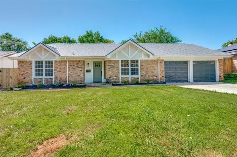 7266 Vanessa Dr, Fort Worth, TX 76112