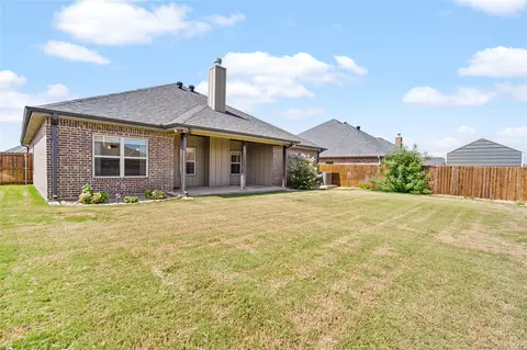 Exterior - 326 Eagle Mountain Dr, Abilene, TX 79602 photo 5 of 6