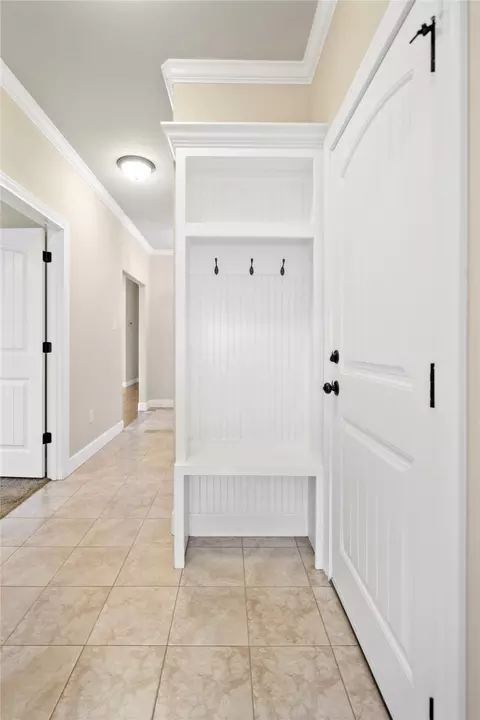 Entry Way - 326 Eagle Mountain Dr, Abilene, TX 79602 photo 1 of 1