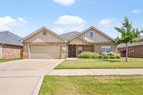 Exterior - 326 Eagle Mountain Dr, Abilene, TX 79602 photo 2 of 6