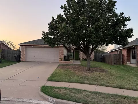 5012 Mountain Valley Ct, Fort Worth, TX 76123