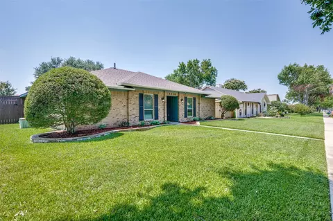 2236 Trinity Springs Dr, Carrollton, TX 75007