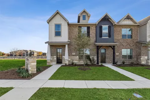 4100 Avion Dr, Sanger, TX 76266