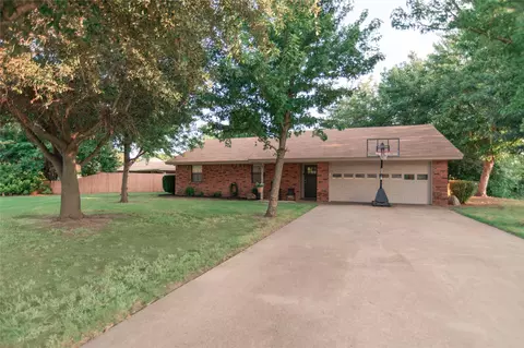 504 Rowland St, Stephenville, TX 76401