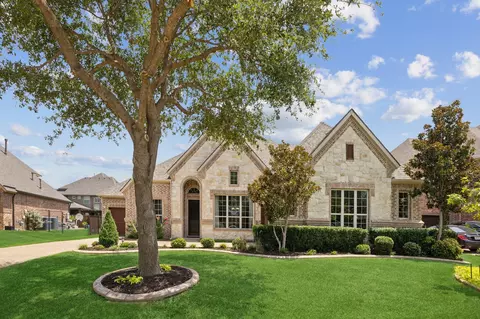 2218 Glasgow Dr, Trophy Club, TX 76262