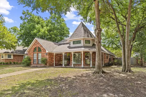106 Kiowa Ln, Waxahachie, TX 75165