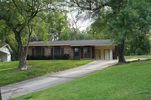 6514 Lago Cir, Shreveport, LA 71119