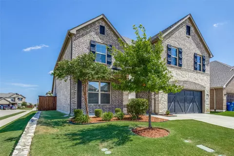 6225 Heron Dr, Aubrey, TX 76227
