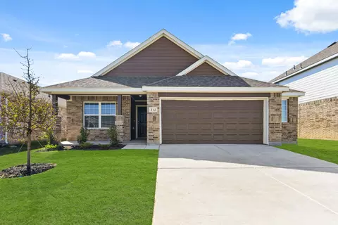 112 Lost Oak Dr, Cleburne, TX 76033