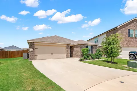 9129 Captains Cv, Fort Worth, TX 76179