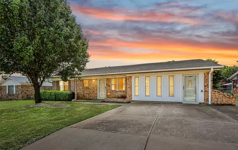 416 E Glendale St, Crowley, TX 76036