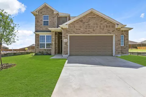 118 Honey Bee Dr, Cleburne, TX 76031