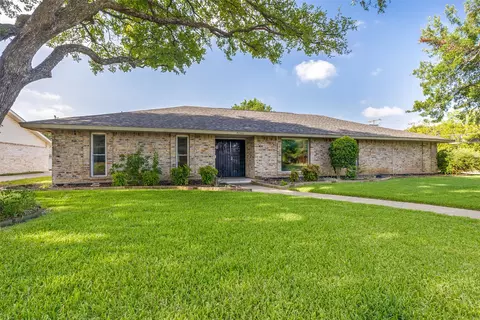 4004 Cedar Bayou Dr, Dallas, TX 75244