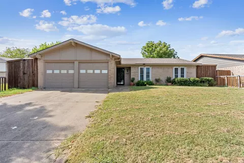 1105 Tracy Ln, Lancaster, TX 75134