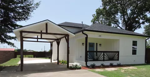 205 W Market St, Mabank, TX 75147