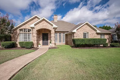 6317 Ahnee Dr, Rowlett, TX 75089