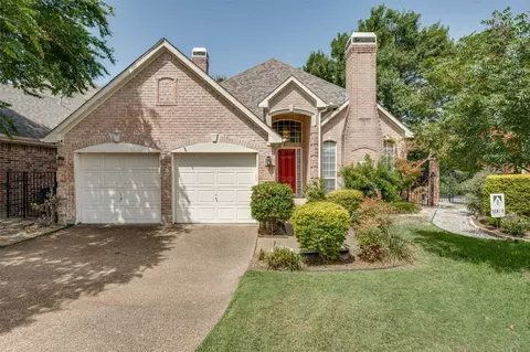 1427 Waterside Dr, Dallas, TX 75218