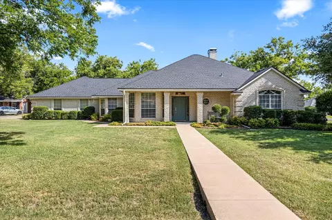 6101 Bontura Ct, Granbury, TX 76049