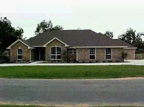 5707 Nutcracker Dr, Granbury, TX 76049