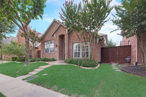 8630 Forest Glen Dr, Irving, TX 75063