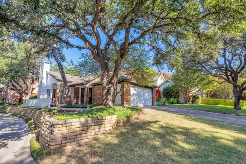 14681 Plage Ln, Addison, TX 75001