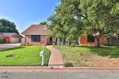 3209 Woodlake Dr, Abilene, TX 79606
