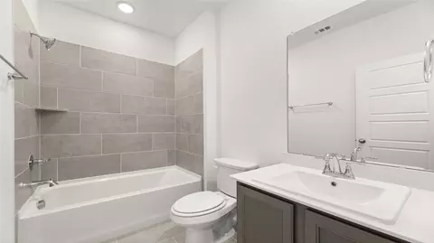 Bath - 2916 Kimberwick Dr, Anna, TX 75409 photo 4 of 4