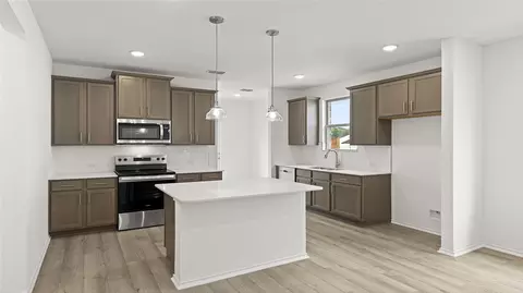 Kitchen - 2916 Kimberwick Dr, Anna, TX 75409 photo 2 of 4