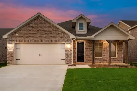 3529 Austin St, Gainesville, TX 76240